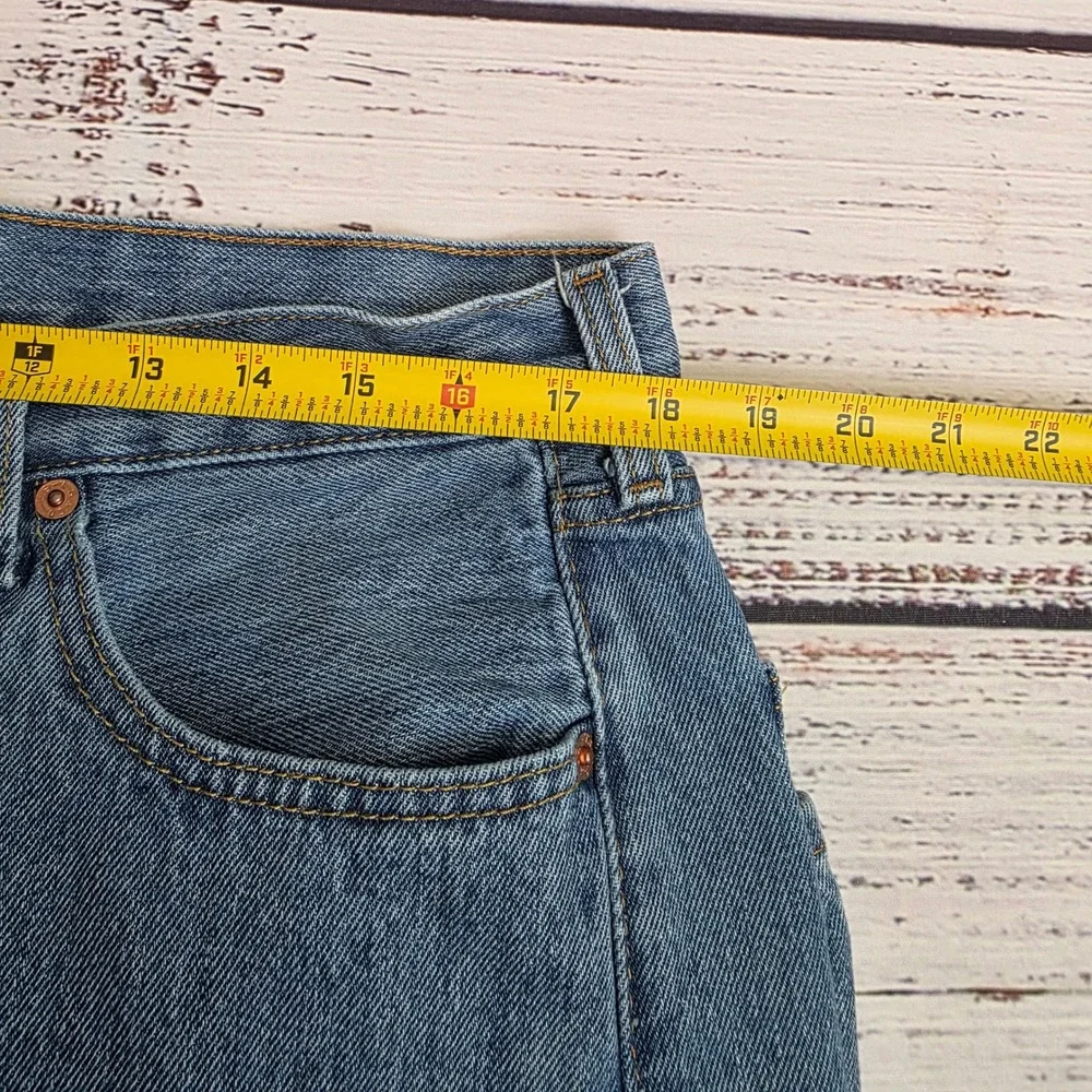 Levis‎ 501 Original Fit Mens Medium Wash Straight Leg Button Fly Jeans 36x30